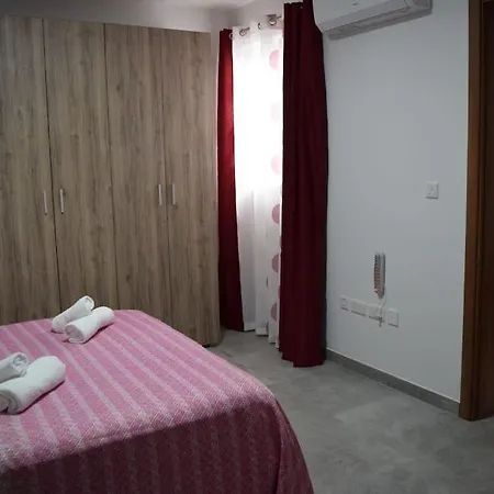 Lovely 3-bedroom In L-iklin * Iklin